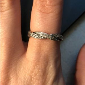 Twist of fate pandora ring